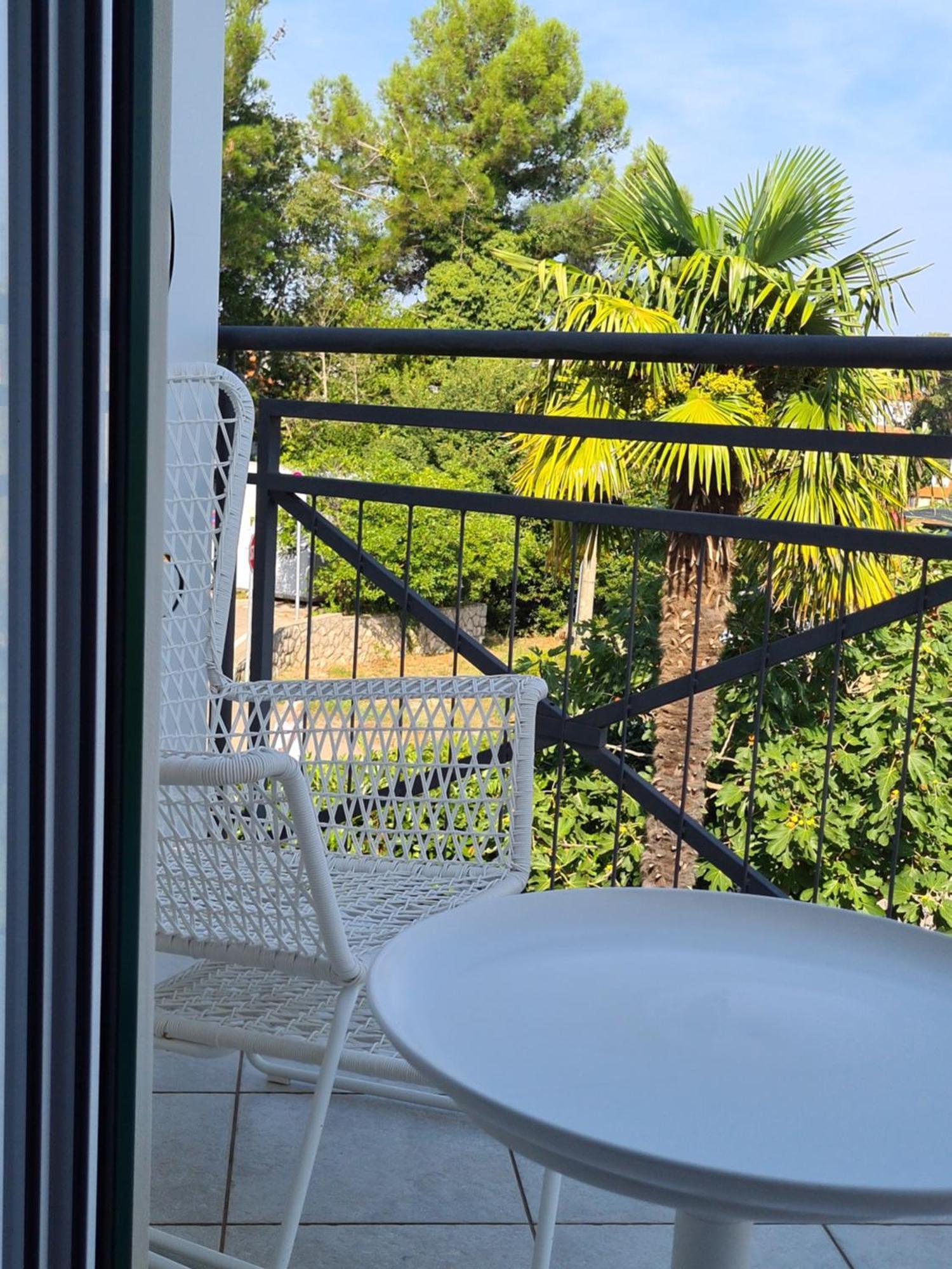 Apartments Biba Malinska Εξωτερικό φωτογραφία